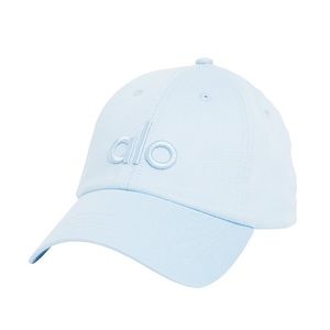 Alo Yoga Off Duty Cap in Powder Blue